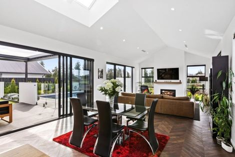 Photo of property in 17 Farrelly Place, Casebrook, Christchurch, 8051