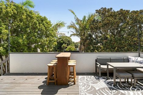 Photo of property in 4/10 Sutherland Avenue, Mount Maunganui, 3116