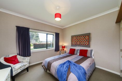 Photo of property in 1 Bushview Lane, Ashhurst, Palmerston North, 4470