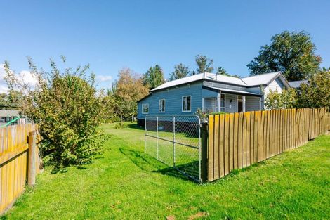 Photo of property in 7 Ruahine Street, Dannevirke, 4930