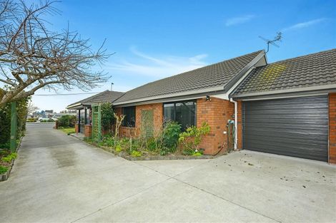 Photo of property in 192 Travis Road, New Brighton, Christchurch, 8083