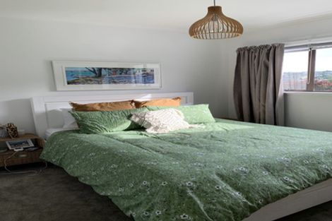 Photo of property in 14 Leveson Street, Strathmore Park, Wellington, 6022