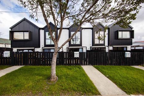 Photo of property in 8/36 Kaipatiki Road, Glenfield, Auckland, 0629