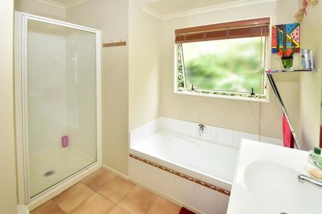 Photo of property in 2/16 Ocean View Road, Hatfields Beach, Orewa, 0931