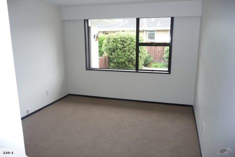 Photo of property in 2/35 Chipping Lane, Redwood, Christchurch, 8051