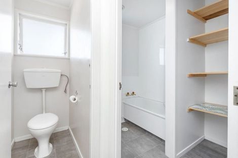 Photo of property in 10 Memorial Drive, Parahaki, Whangarei, 0112