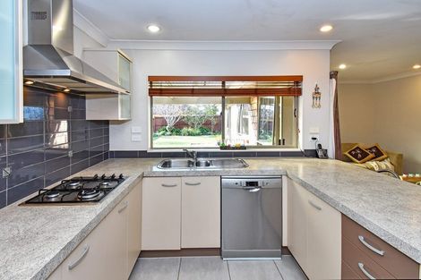 Photo of property in 217 Carnoustie Drive, Wattle Downs, Auckland, 2103