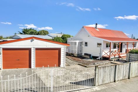 Photo of property in 10 Taonui Street, Waitarere Beach, Levin, 5510