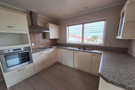 Photo of property in 49 Butterworth Drive, Glendene, Auckland, 0602