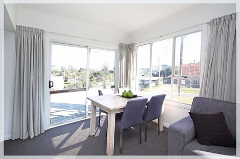 Photo of property in 11 Nelson Street, Foxton Beach, Foxton, 4815