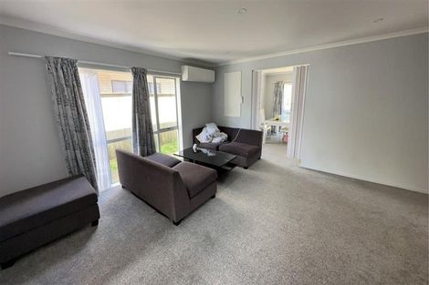 Photo of property in 41a Baverstock Road, Flat Bush, Auckland, 2016