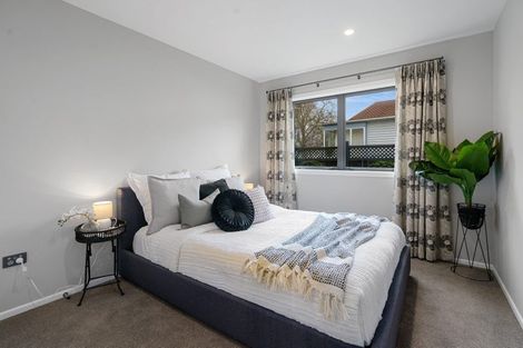 Photo of property in 2/14 Thornton Road, Cambridge, 3434