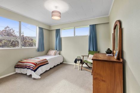 Photo of property in 5 George Street, Stokes Valley, Lower Hutt, 5019