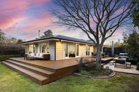 Photo of property in 39 Manor Place, Bryndwr, Christchurch, 8053
