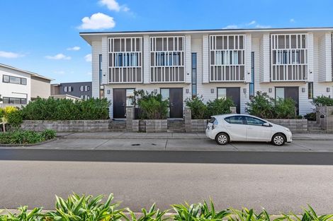 Photo of property in 27 Kanuka Road, Hobsonville, Auckland, 0616
