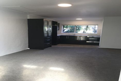 Photo of property in 6/106 West Coast Road, Glen Eden, Auckland, 0602