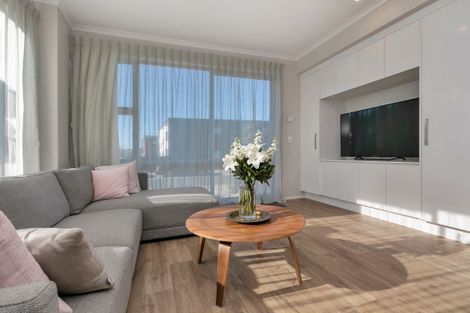 Photo of property in 30 Oioi Road, Hobsonville, Auckland, 0616