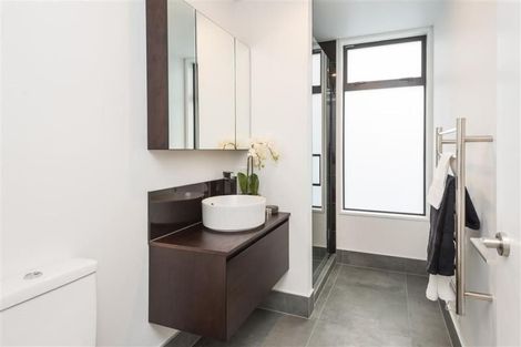 Photo of property in 2/3 Taylors Avenue, Bryndwr, Christchurch, 8052