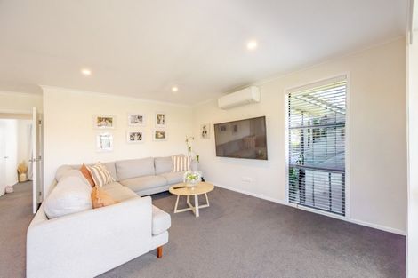 Photo of property in 20 Dee Street, Otane, 4202