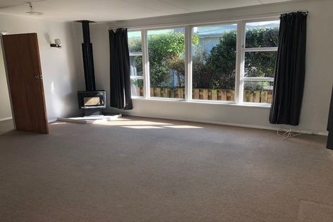 Photo of property in 74 Brandon Street, Featherston, 5710