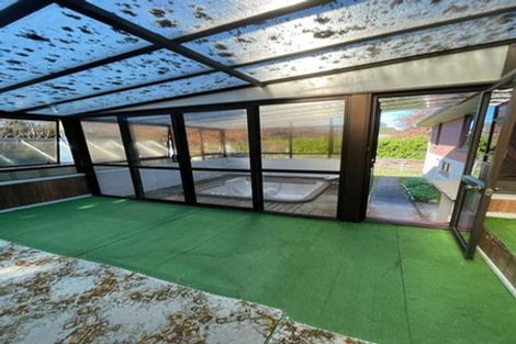 Photo of property in 60 Hillsborough Road, Hillsborough, Auckland, 1042