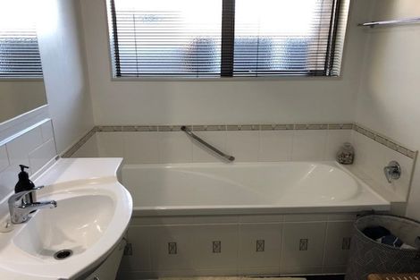 Photo of property in 9 Fytfield Place, Paraparaumu, 5032