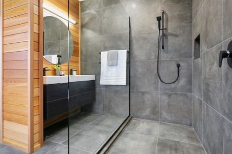 Photo of property in 331 Athlone Drive, Cambridge, 3434