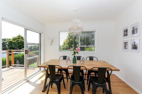 Photo of property in 185 Mangorei Road, Merrilands, New Plymouth, 4312