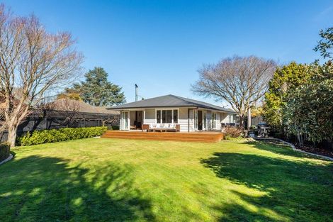 Photo of property in 39 Manor Place, Bryndwr, Christchurch, 8053