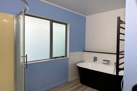 Photo of property in 1415 Whangaparaoa Road, Army Bay, Whangaparaoa, 0930