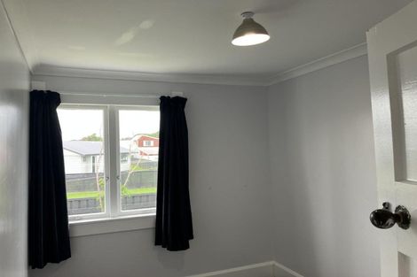 Photo of property in 160 Cornfoot Street, Castlecliff, Whanganui, 4501