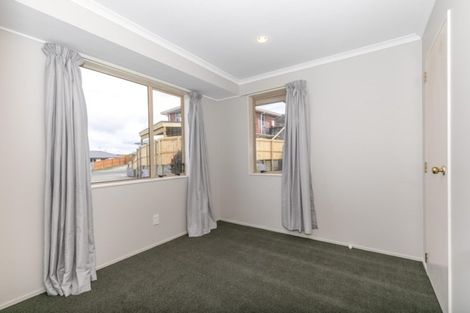 Photo of property in 28 Antrim Place, Nawton, Hamilton, 3200