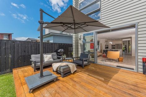 Photo of property in 52 Bomb Point Drive, Hobsonville, Auckland, 0616