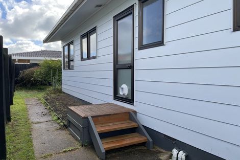 Photo of property in 1/94 Roberts Road, Te Atatu South, Auckland, 0610