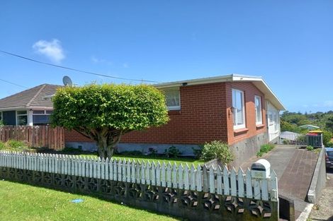 Photo of property in 54 Brois Street, Frankleigh Park, New Plymouth, 4310