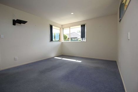 Photo of property in 17 Durrell Way, Rolleston, 7614