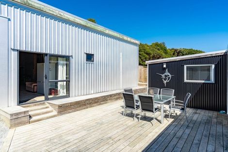 Photo of property in 22 Wharua Road, Oakura, Hikurangi, 0184