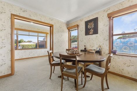 Photo of property in 8 Luton Street, Hokowhitu, Palmerston North, 4410