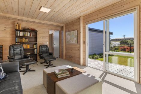 Photo of property in 2 Paulines Way, Wharewaka, Taupo, 3330