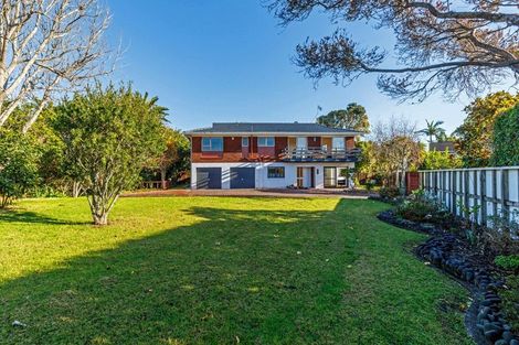 Photo of property in 13 Tarahanga Street, Northcote, Auckland, 0627