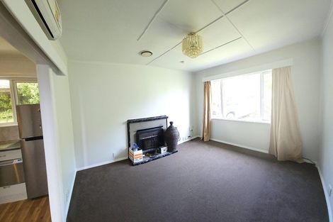 Photo of property in 43 Lyndfield Lane, Newlands, Wellington, 6037