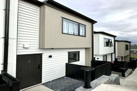 Photo of property in 6/60 Kemp Road, Massey, Auckland, 0614