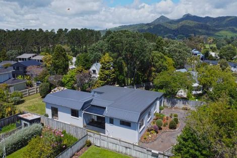 Photo of property in 3 Prudence Place, Oakura, 4314