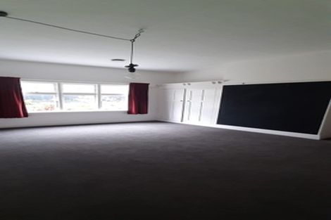 Photo of property in 137 Eglinton Road, Mornington, Dunedin, 9011