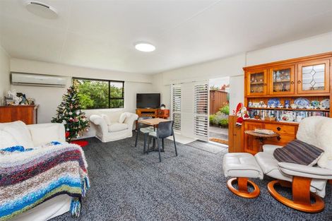 Photo of property in 3/10 Oxford Street, Marton, 4710