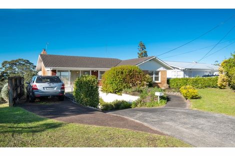 Photo of property in 417 Don Buck Road, Massey, Auckland, 0614