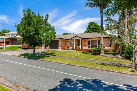 Photo of property in 14 Semillon Avenue, Henderson, Auckland, 0612