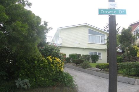 Photo of property in 247 Dowse Drive, Maungaraki, Lower Hutt, 5010