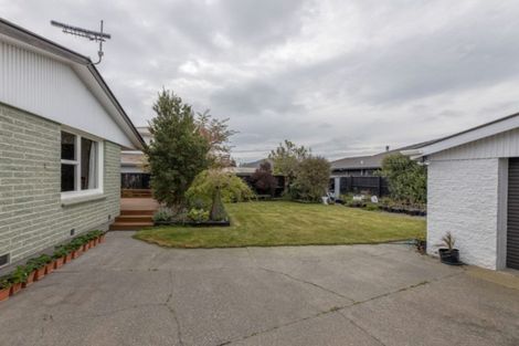 Photo of property in 45 Farquhars Road, Redwood, Christchurch, 8051