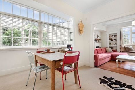 Photo of property in 145 Kelburn Parade, Kelburn, Wellington, 6012